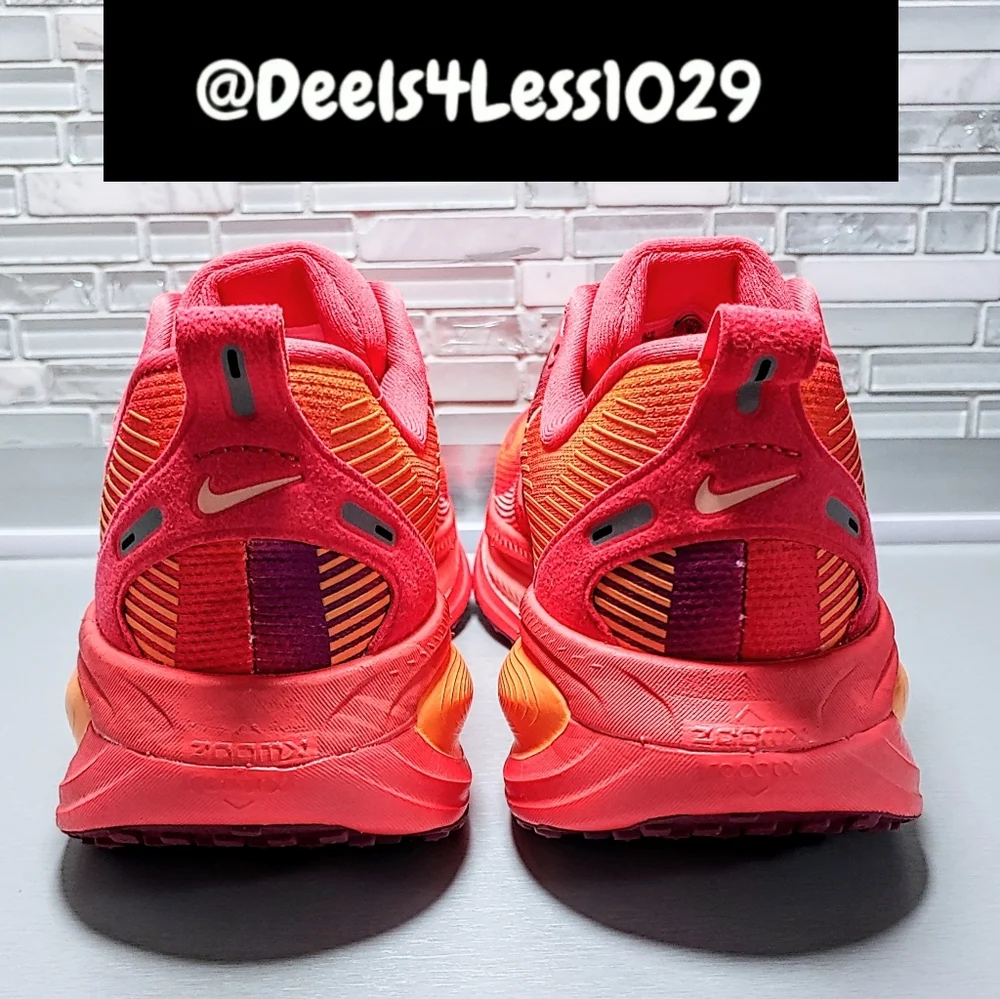 Nike Air Zoom Vomero 18 SE Sunset Womens Size 7.5 Ember Glow Washed Coral Beet